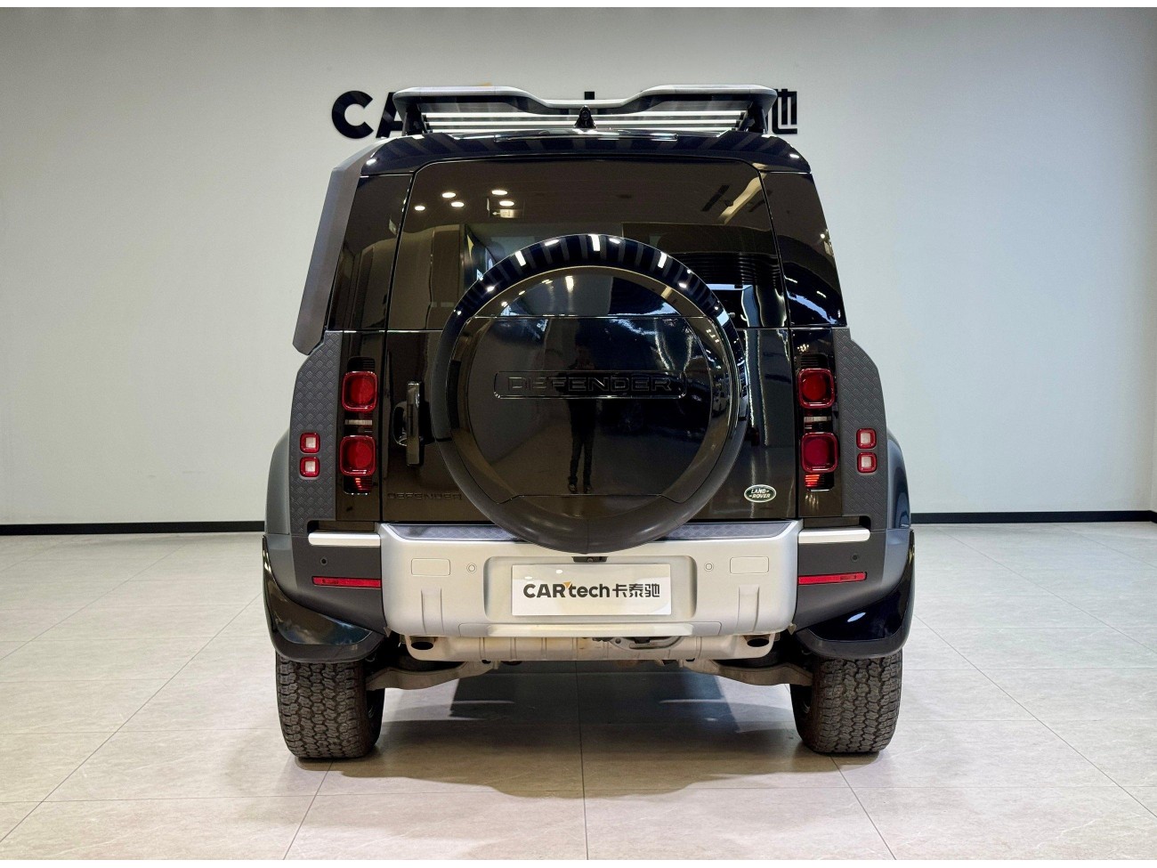 Land Rover Defender 2022