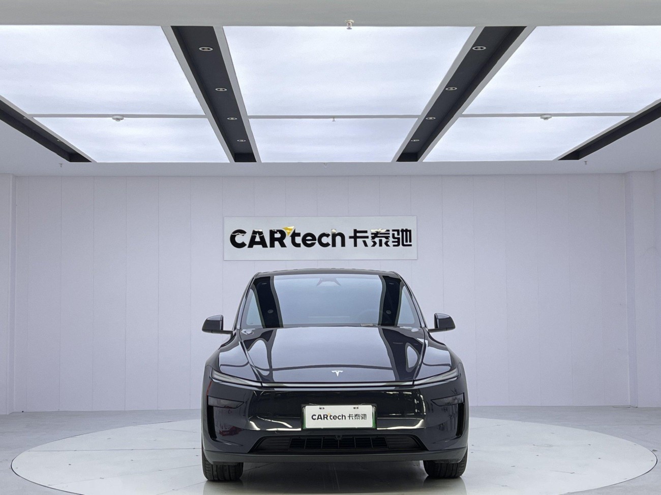 Tesla Model Y 2026