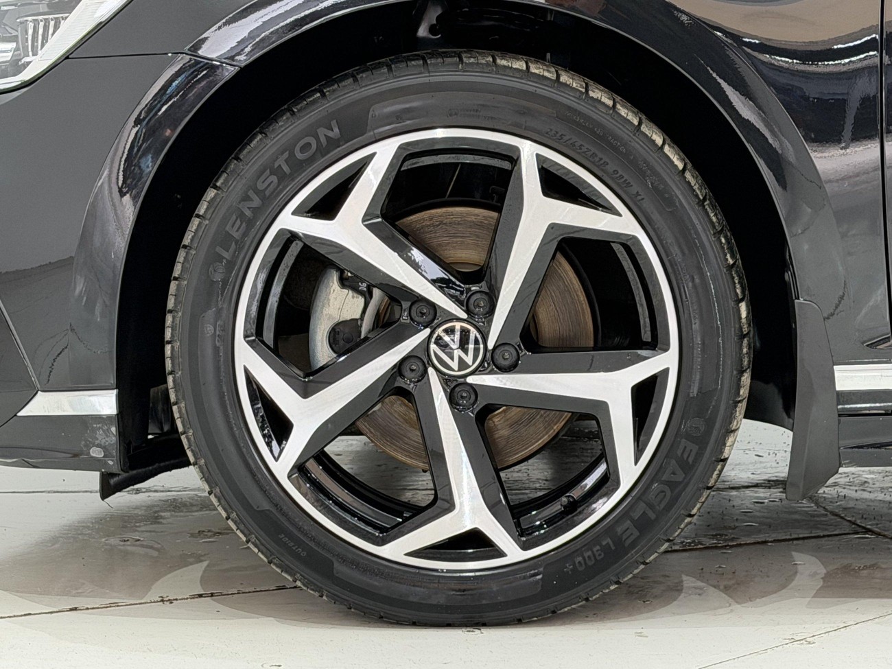 Volkswagen Magotan 2024