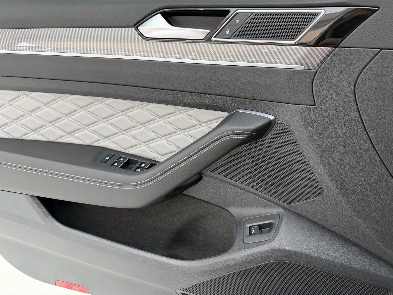 Volkswagen Magotan 2024