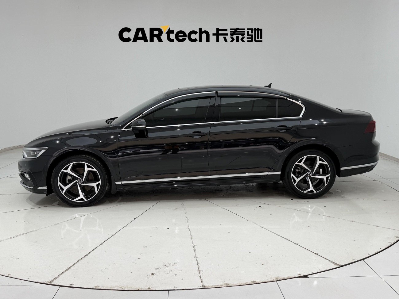 Volkswagen Magotan 2024