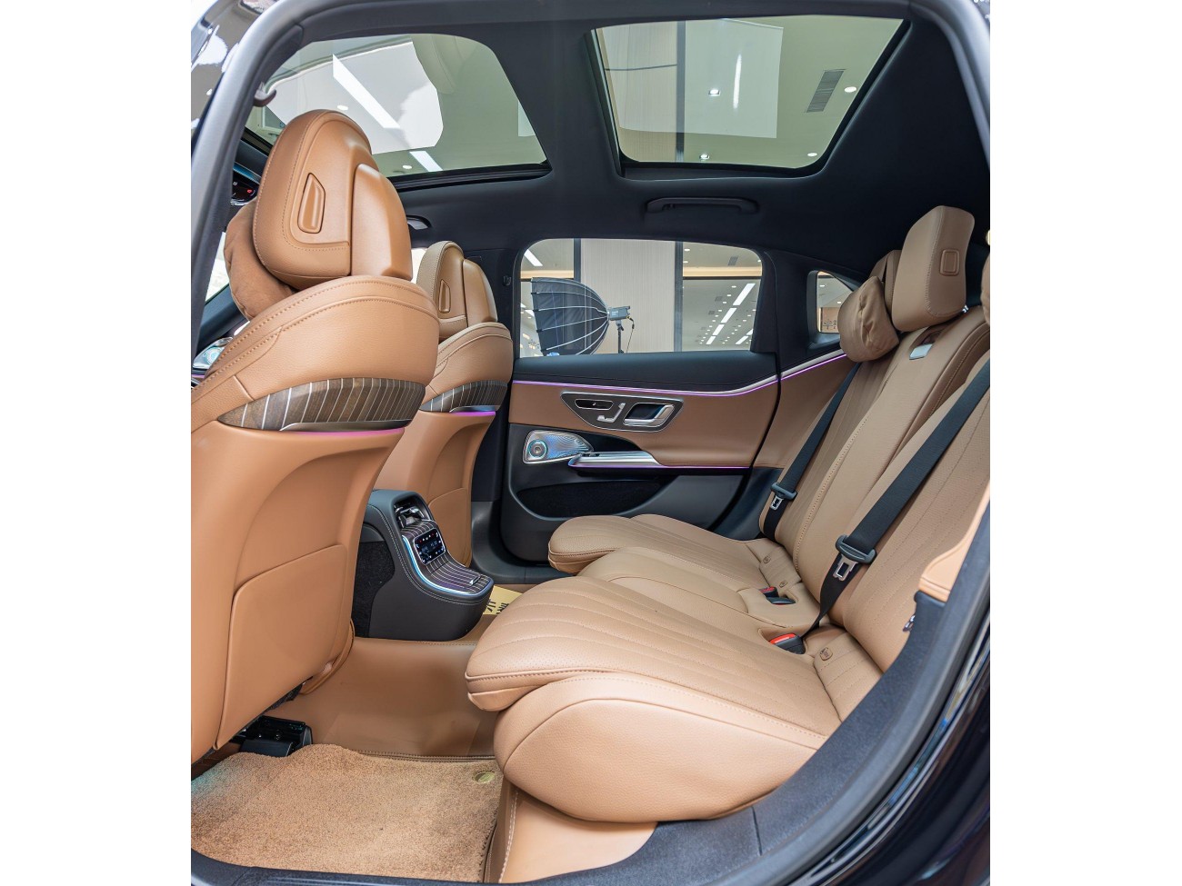 Mercedes-Benz E 300 L 2025