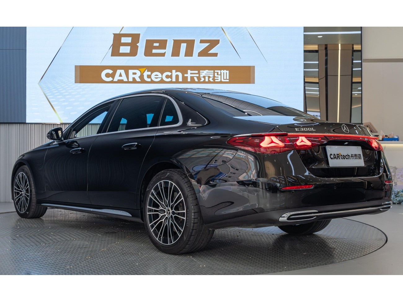 Mercedes-Benz E 300 L 2025