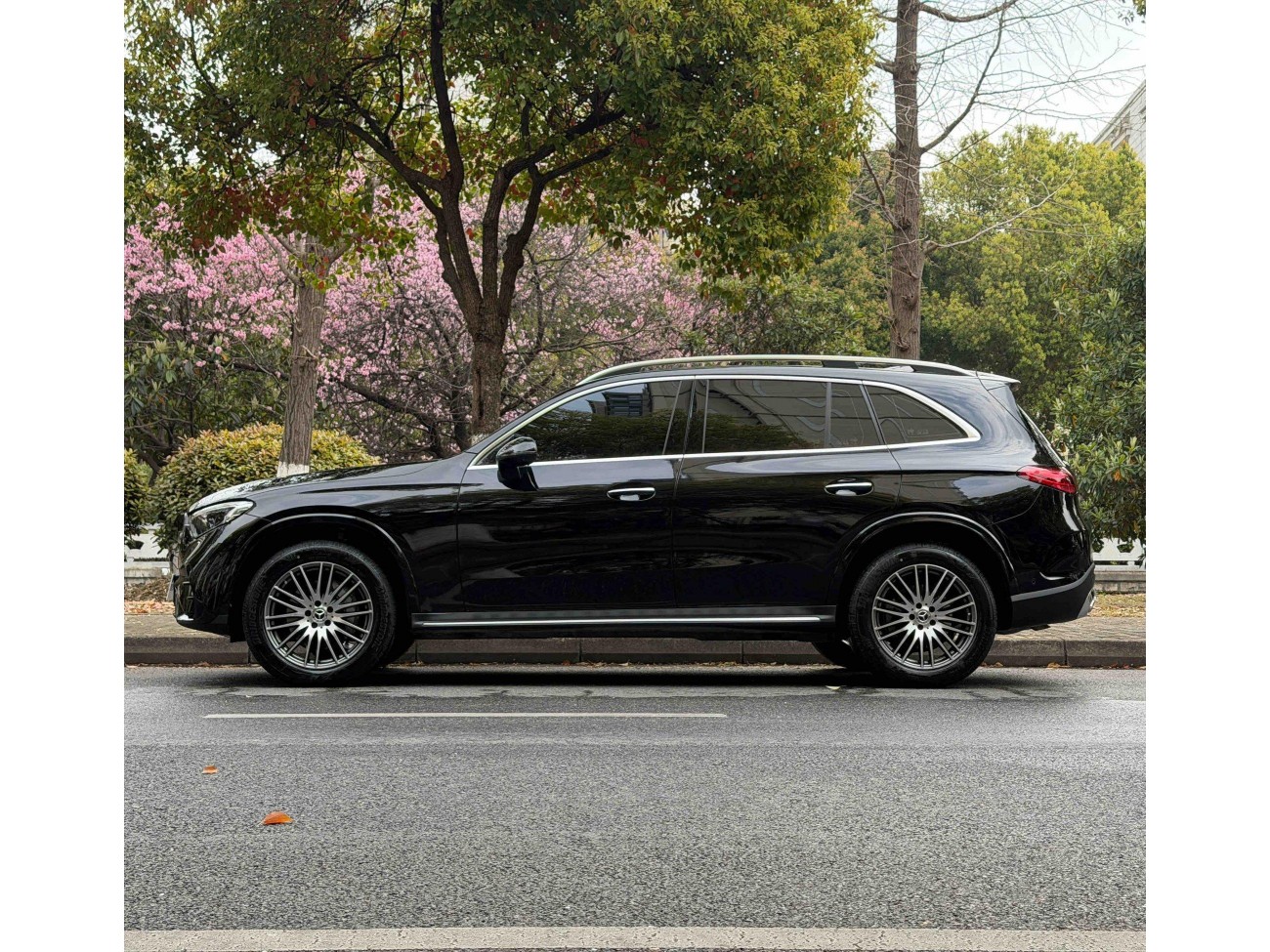Mercedes-Benz GLC 300 L 2025