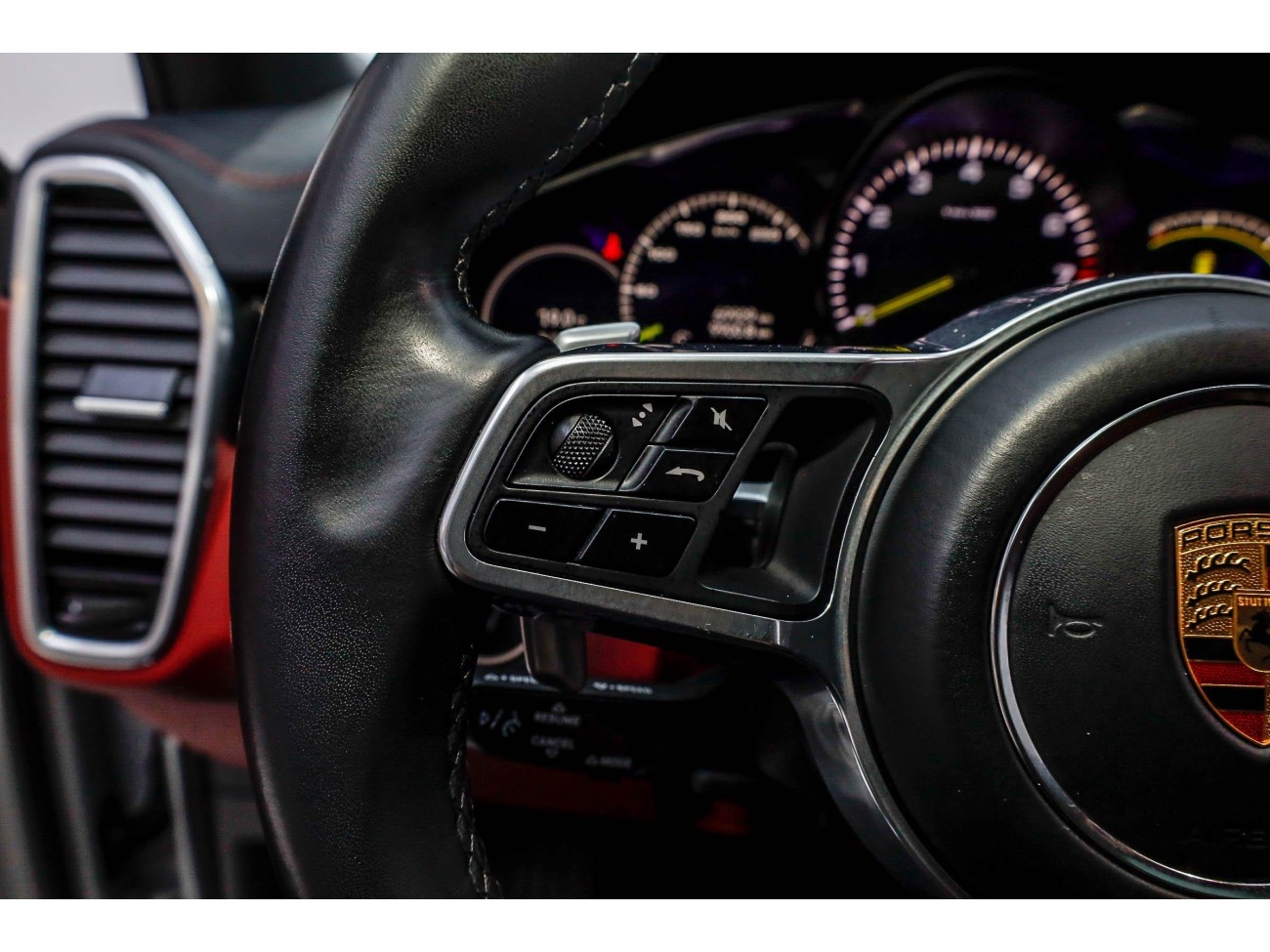 Porsche Cayenne 2023