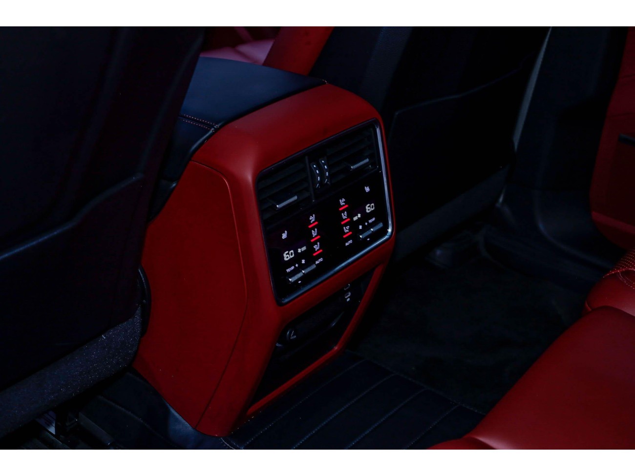 Porsche Cayenne 2023