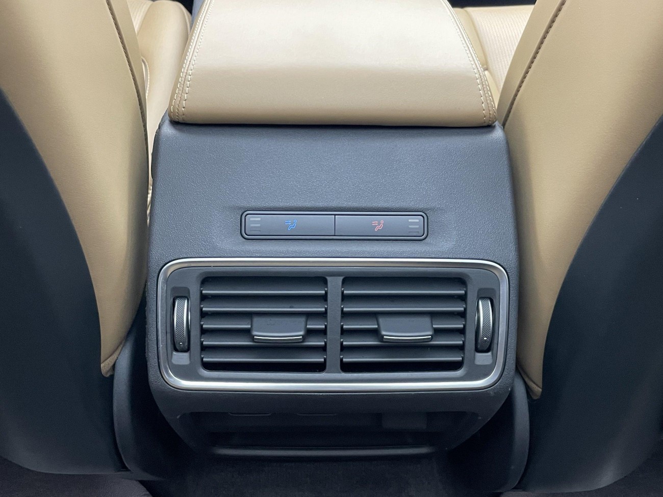 Land Rover Discovery Sport 2024