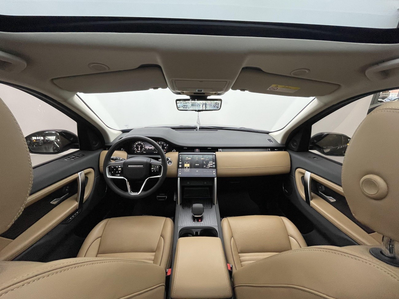 Land Rover Discovery Sport 2024