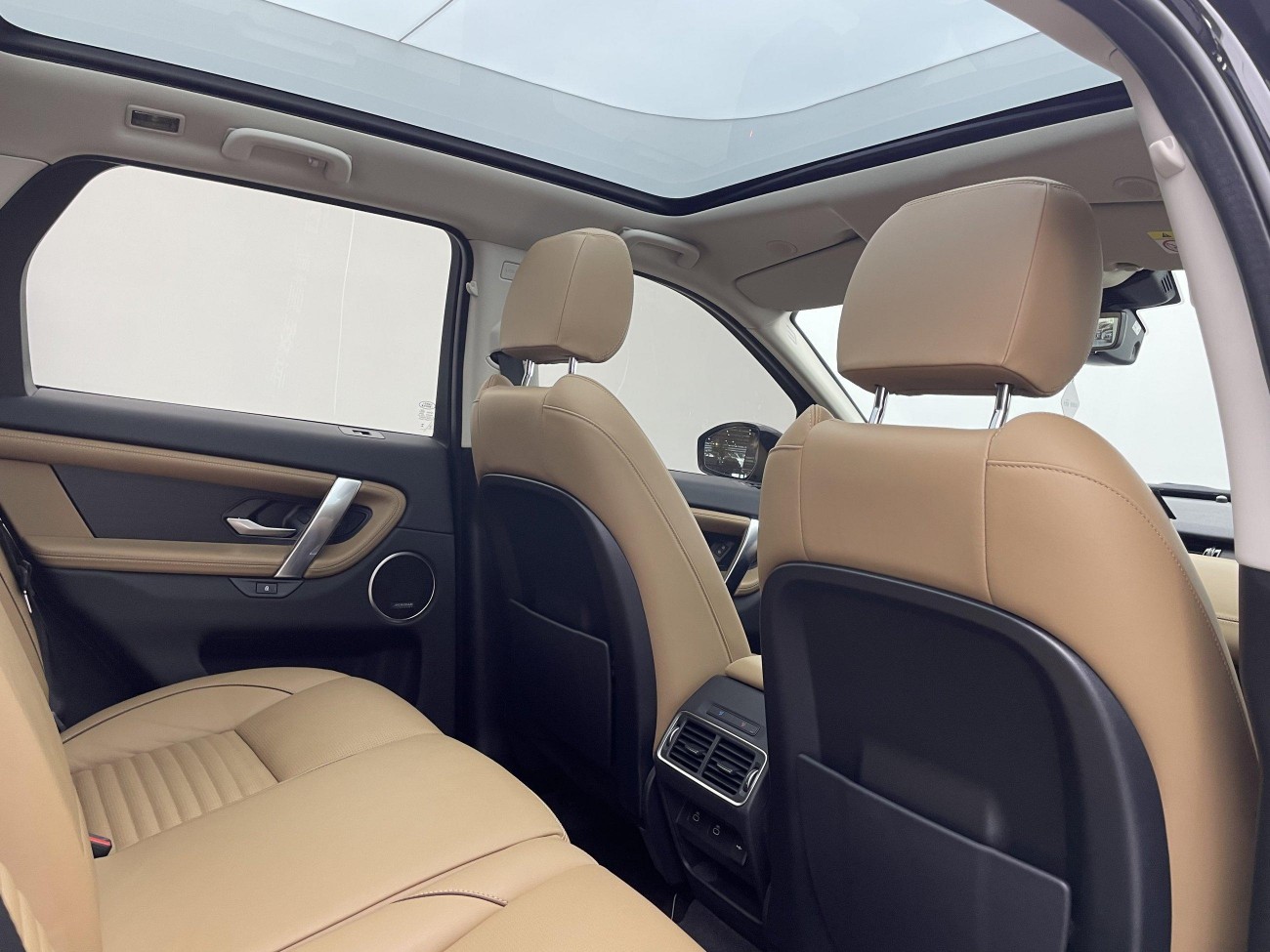 Land Rover Discovery Sport 2024
