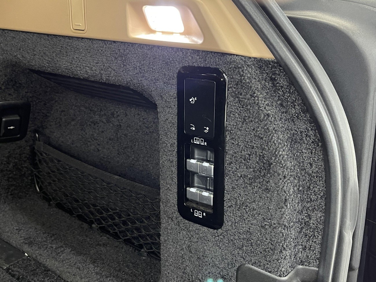 Land Rover Range Rover 2023