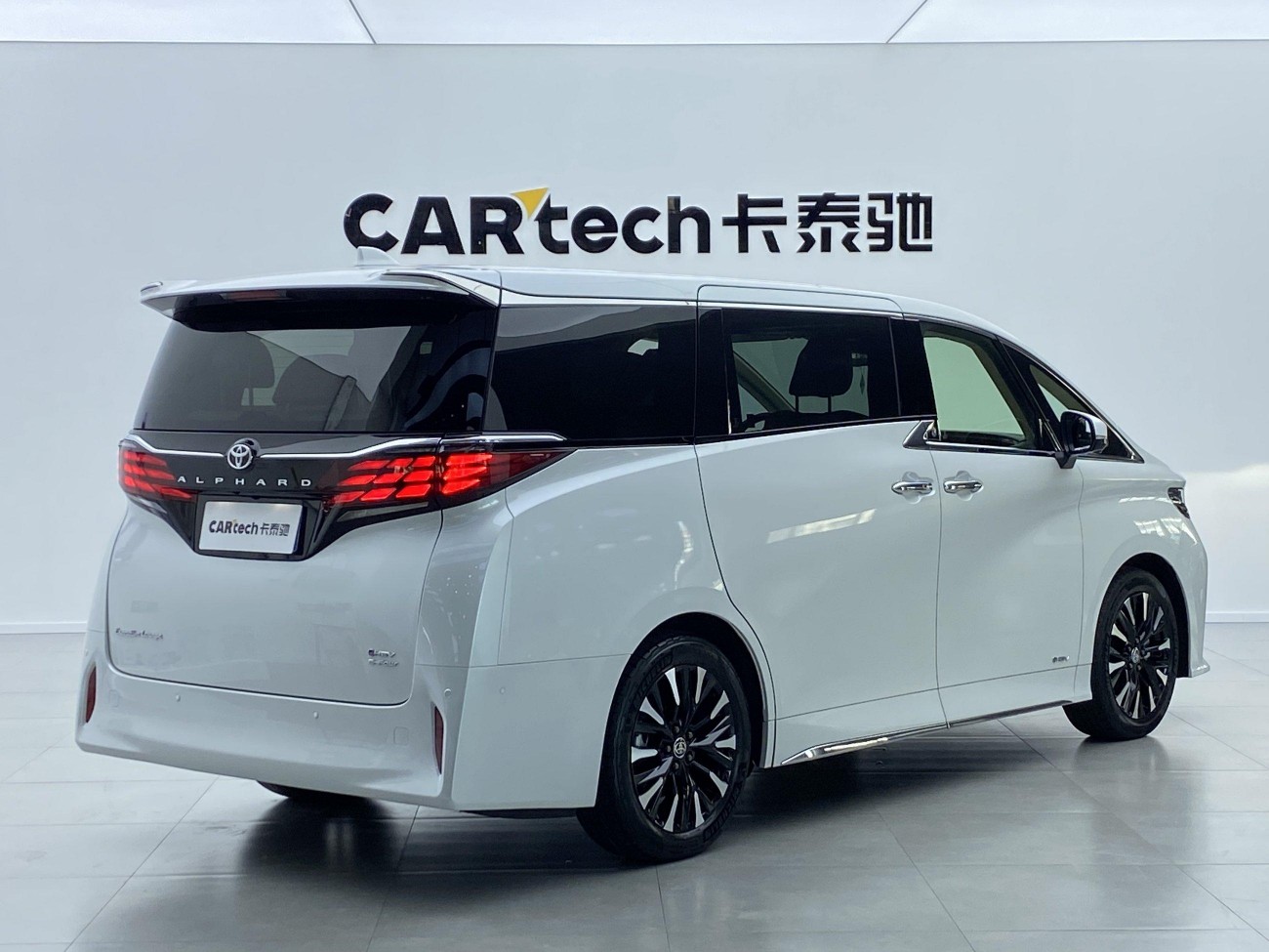 Toyota Alphard 2024