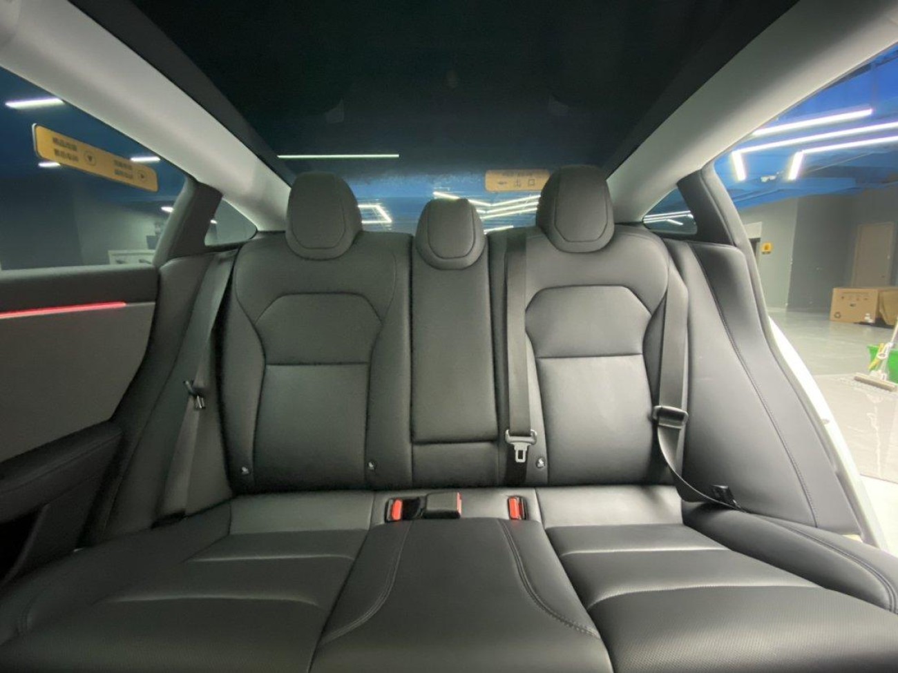 Tesla Model 3 2024