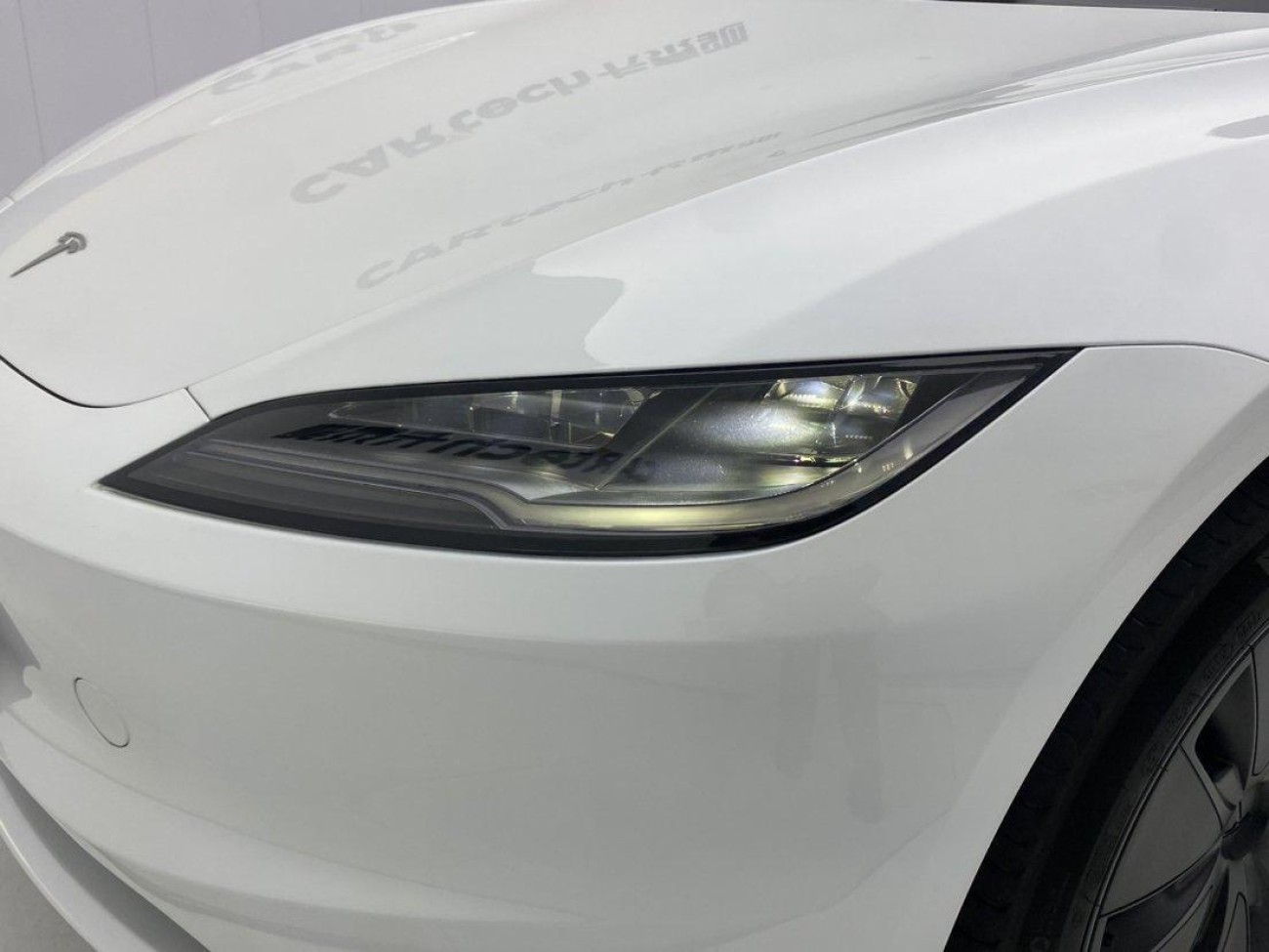 Tesla Model 3 2024