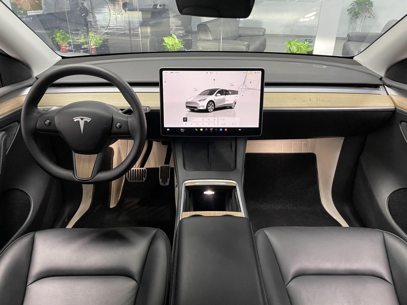 Tesla Model Y 2023