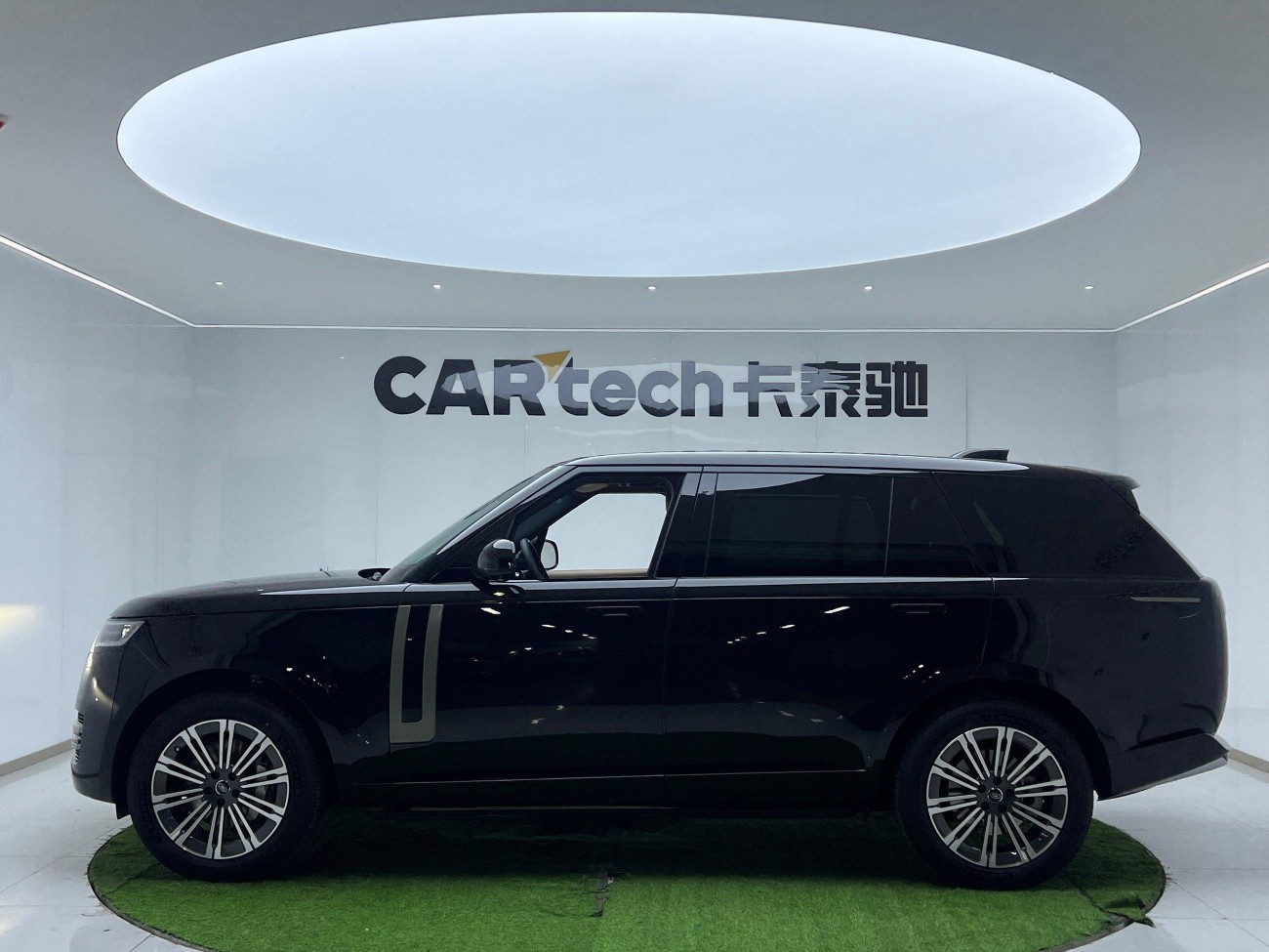 Land Rover Range Rover 2024