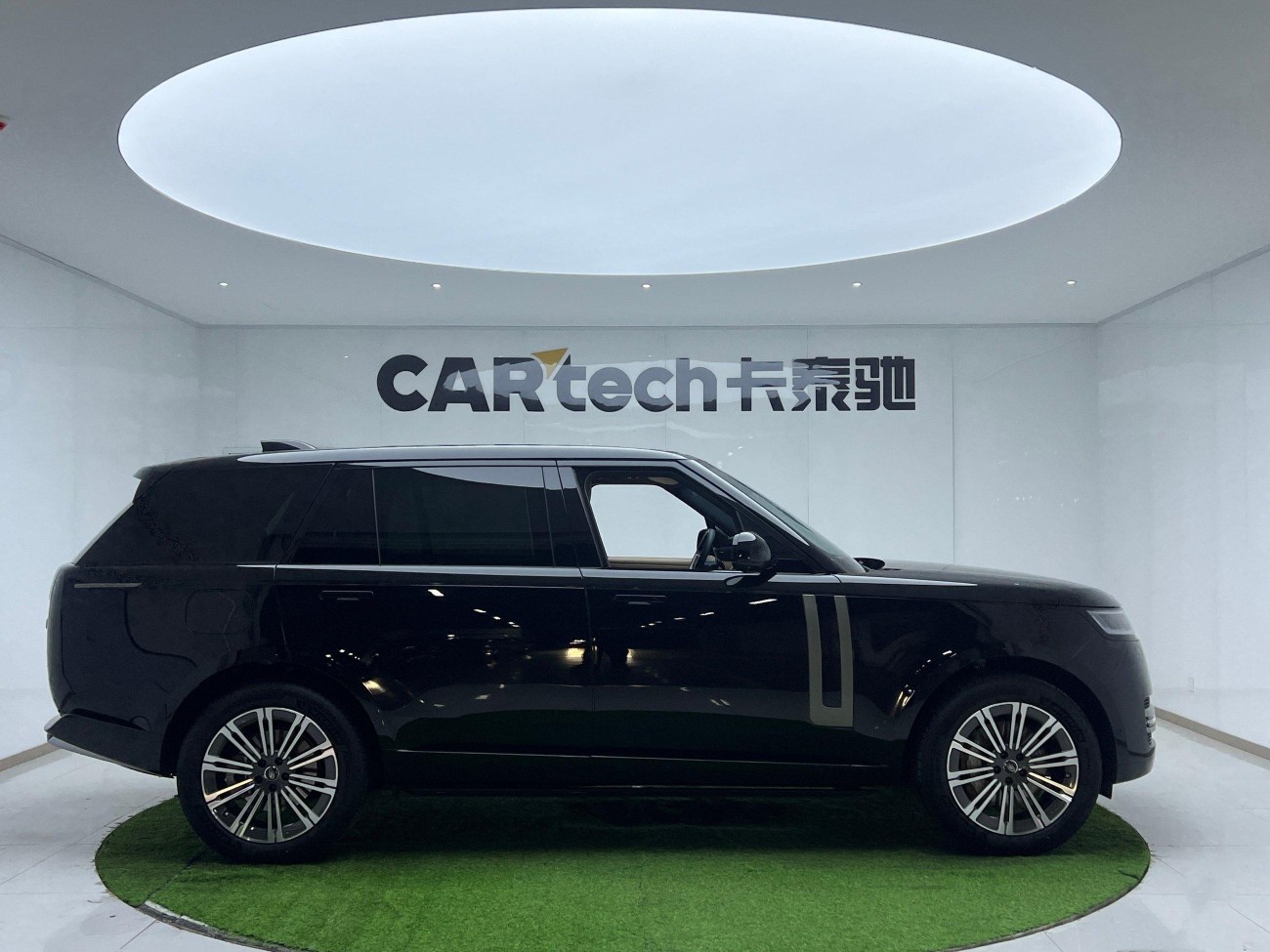 Land Rover Range Rover 2024