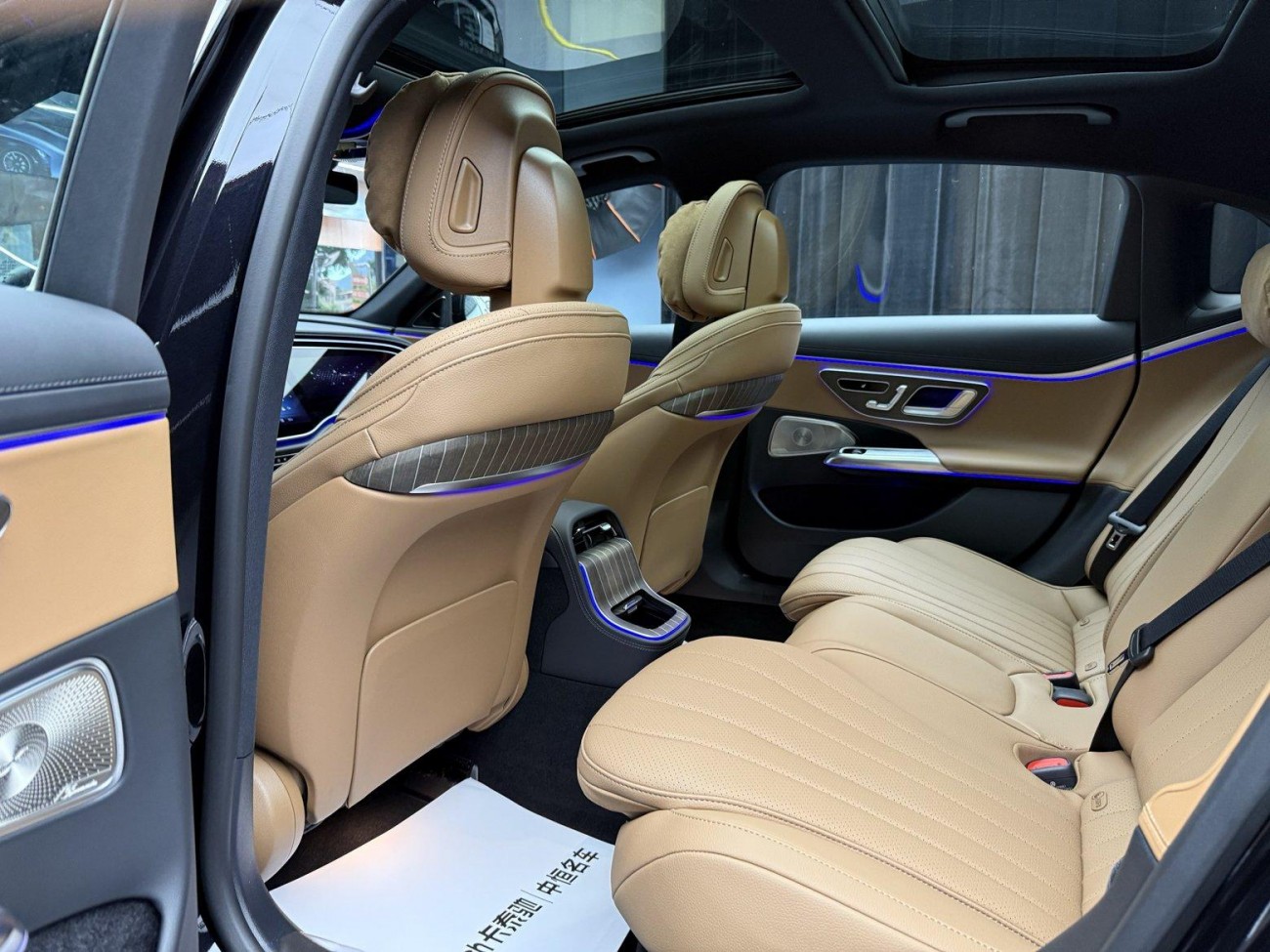 Mercedes-Benz E 300 L 2025
