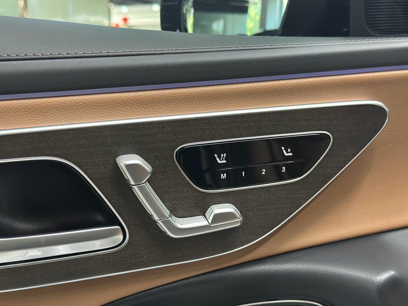 Mercedes-Benz E 300 L 2024