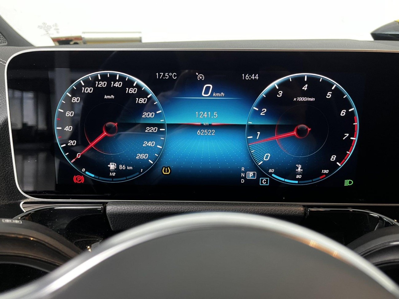 Mercedes-Benz GLA 200 2021