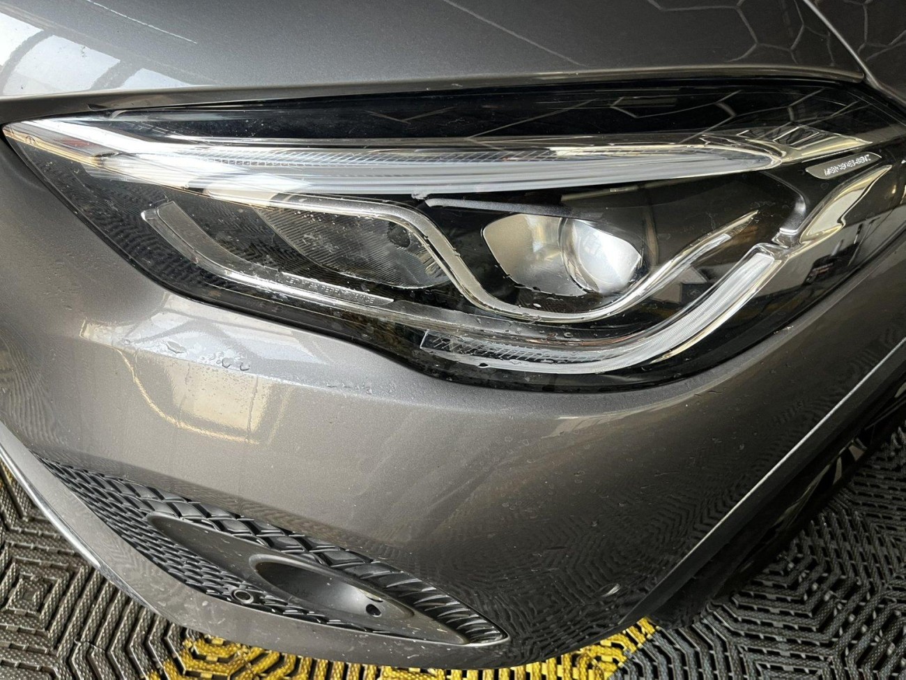 Mercedes-Benz GLA 200 2021