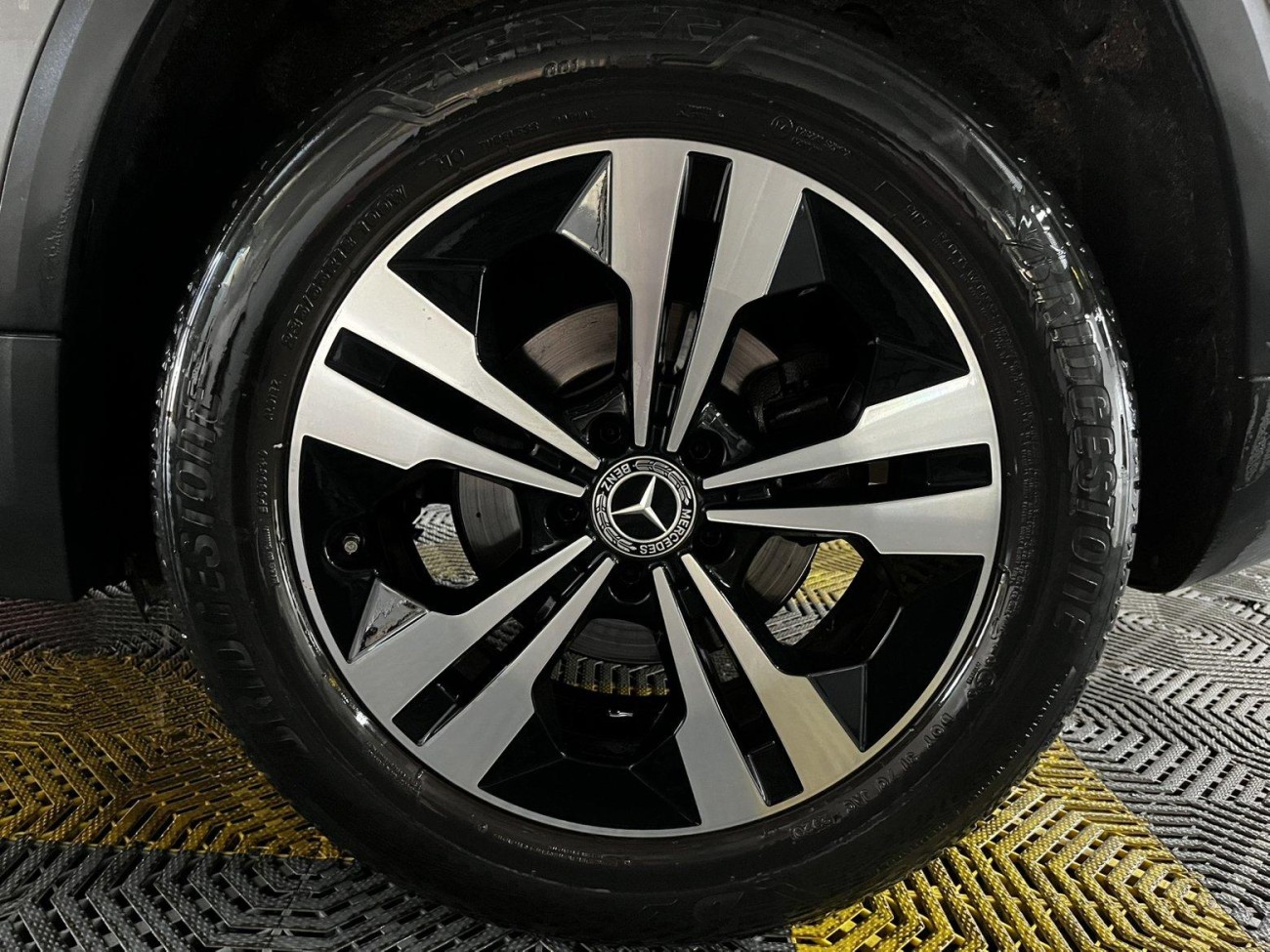 Mercedes-Benz GLA 200 2021