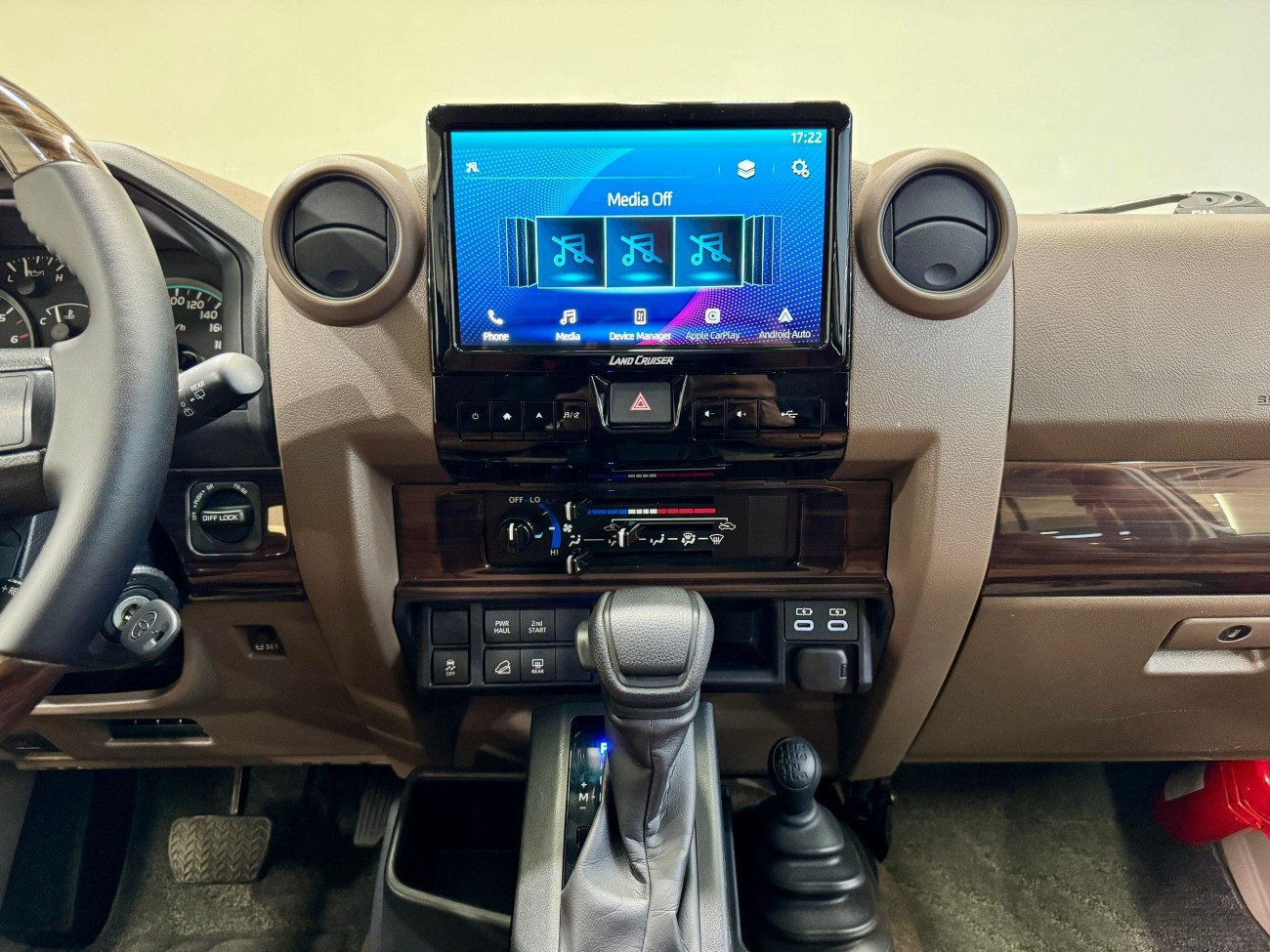 Toyota Land Cruiser 2024
