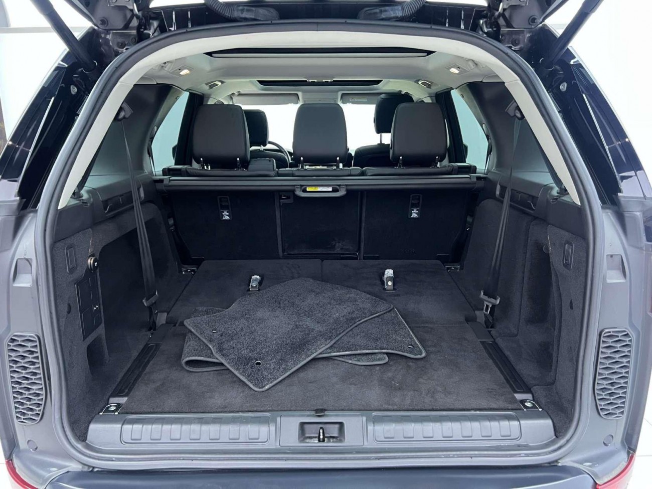 Land Rover Discovery 2018