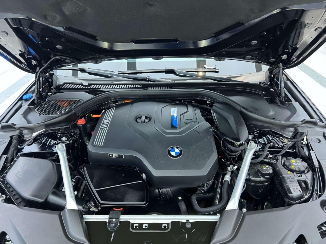 BMW 535Le 2024