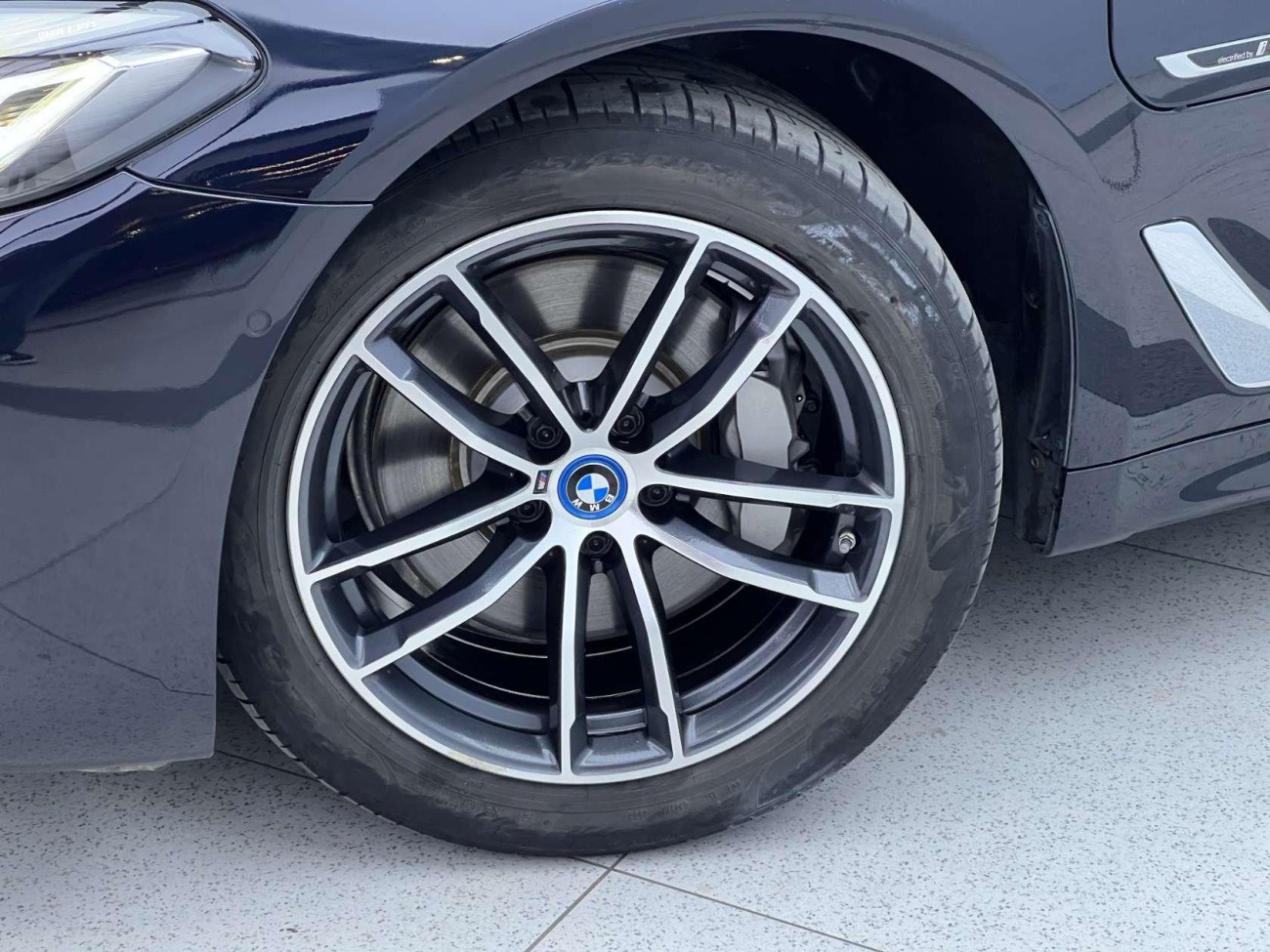 BMW 535Le 2024