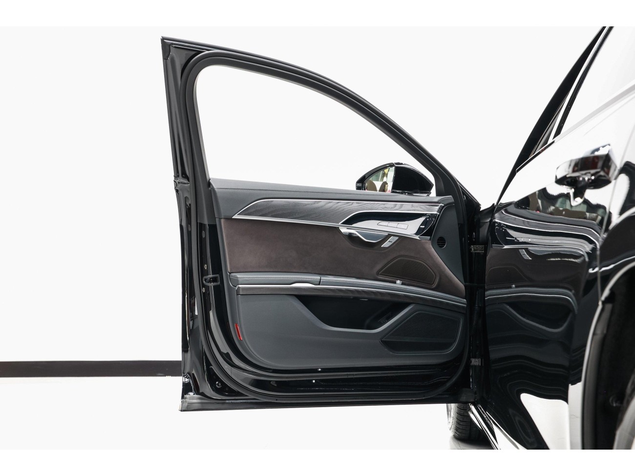 Audi A8L 50 TFSI 2024