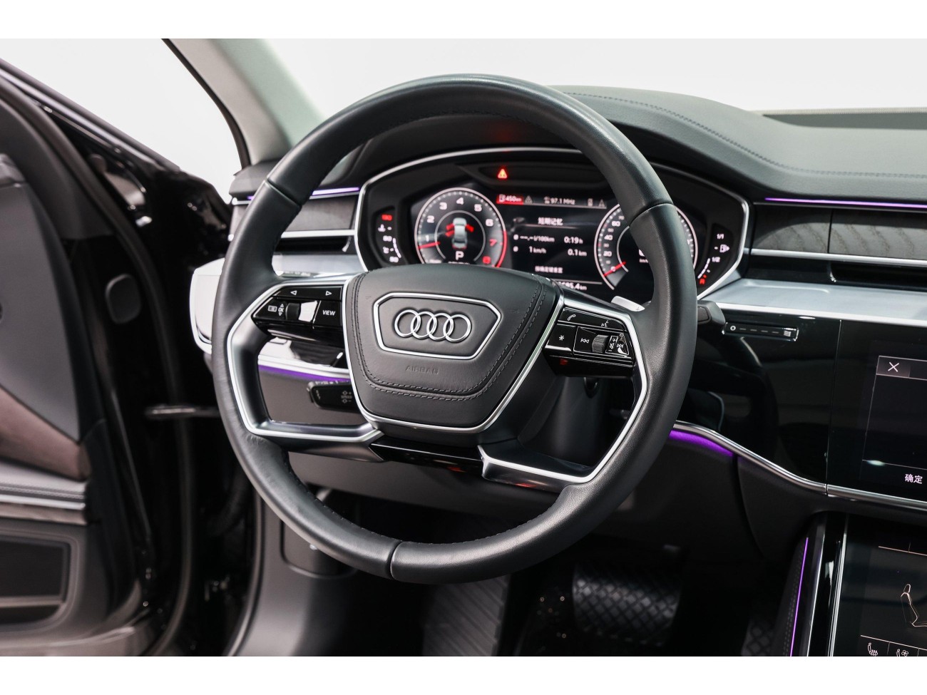 Audi A8L 50 TFSI 2024