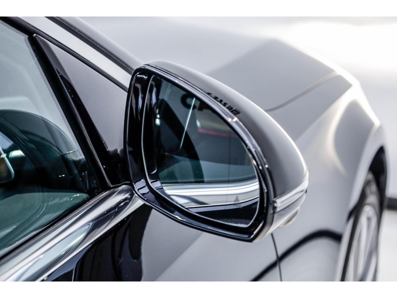 Mercedes-Benz E 300 L 2026