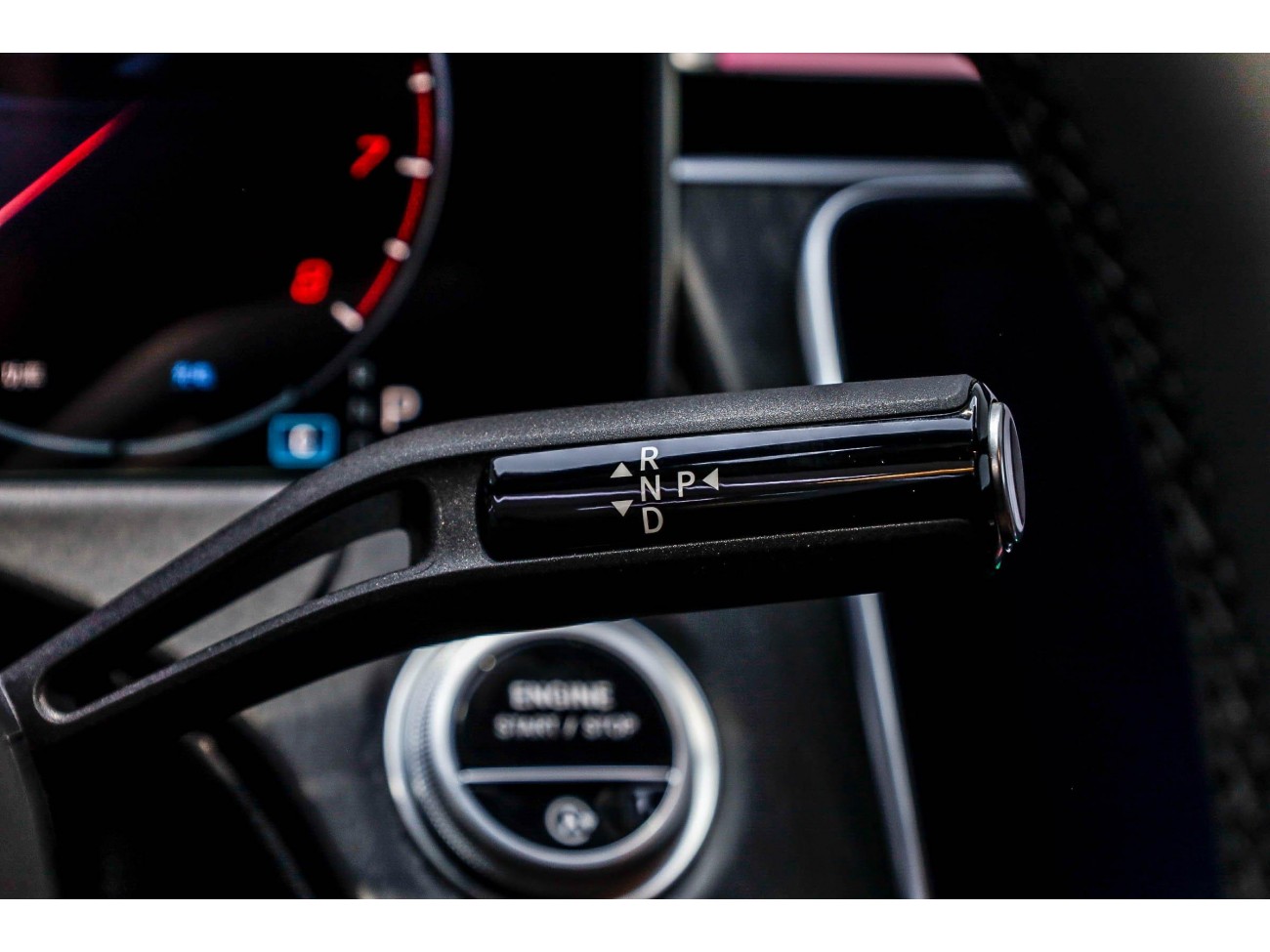 Mercedes-Benz E 300 L 2026