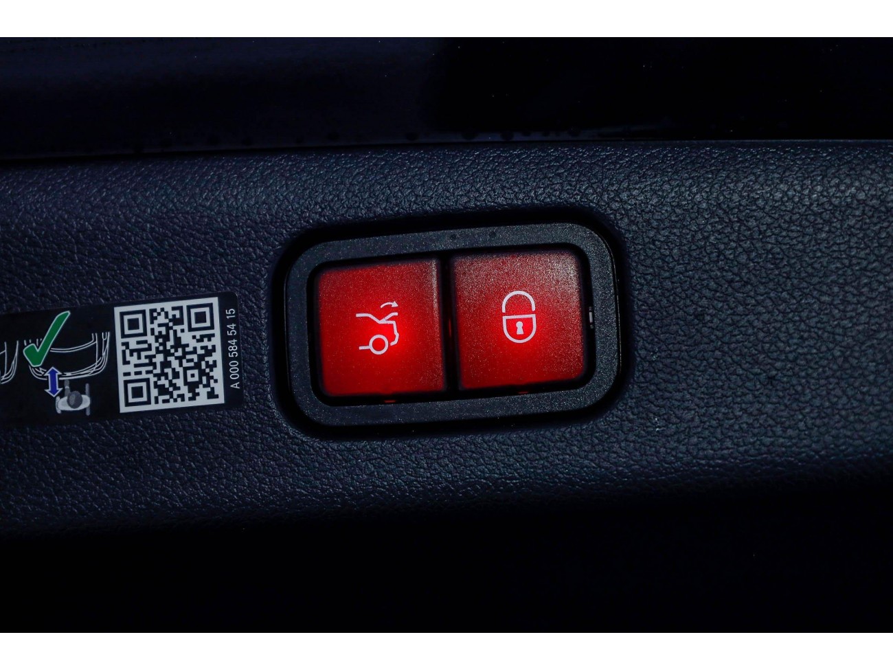 Mercedes-Benz E 300 L 2026