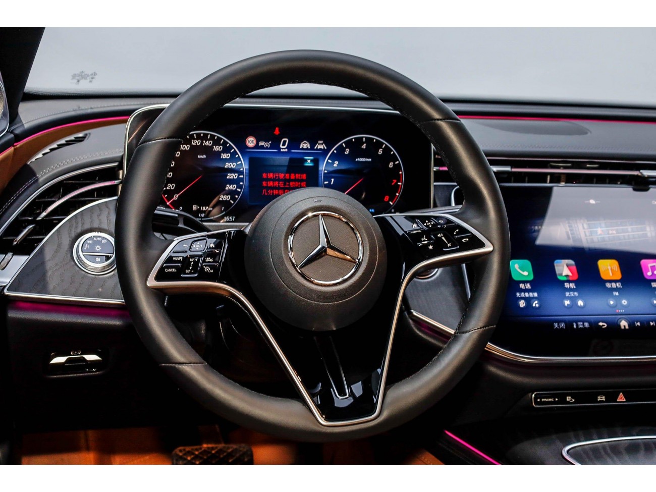 Mercedes-Benz E 300 L 2026