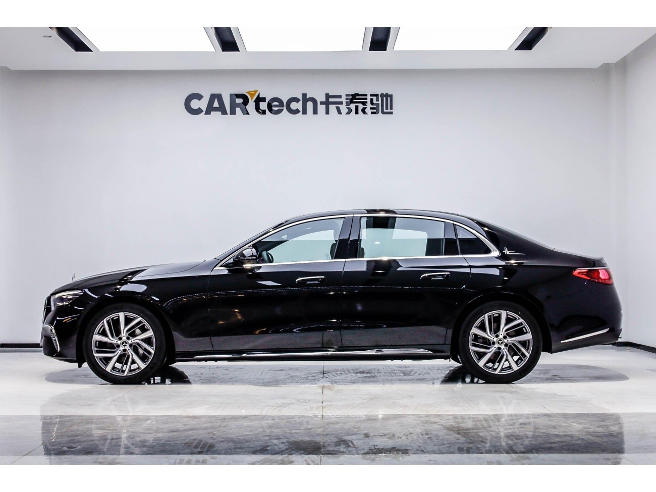 Mercedes-Benz E 300 L 2026