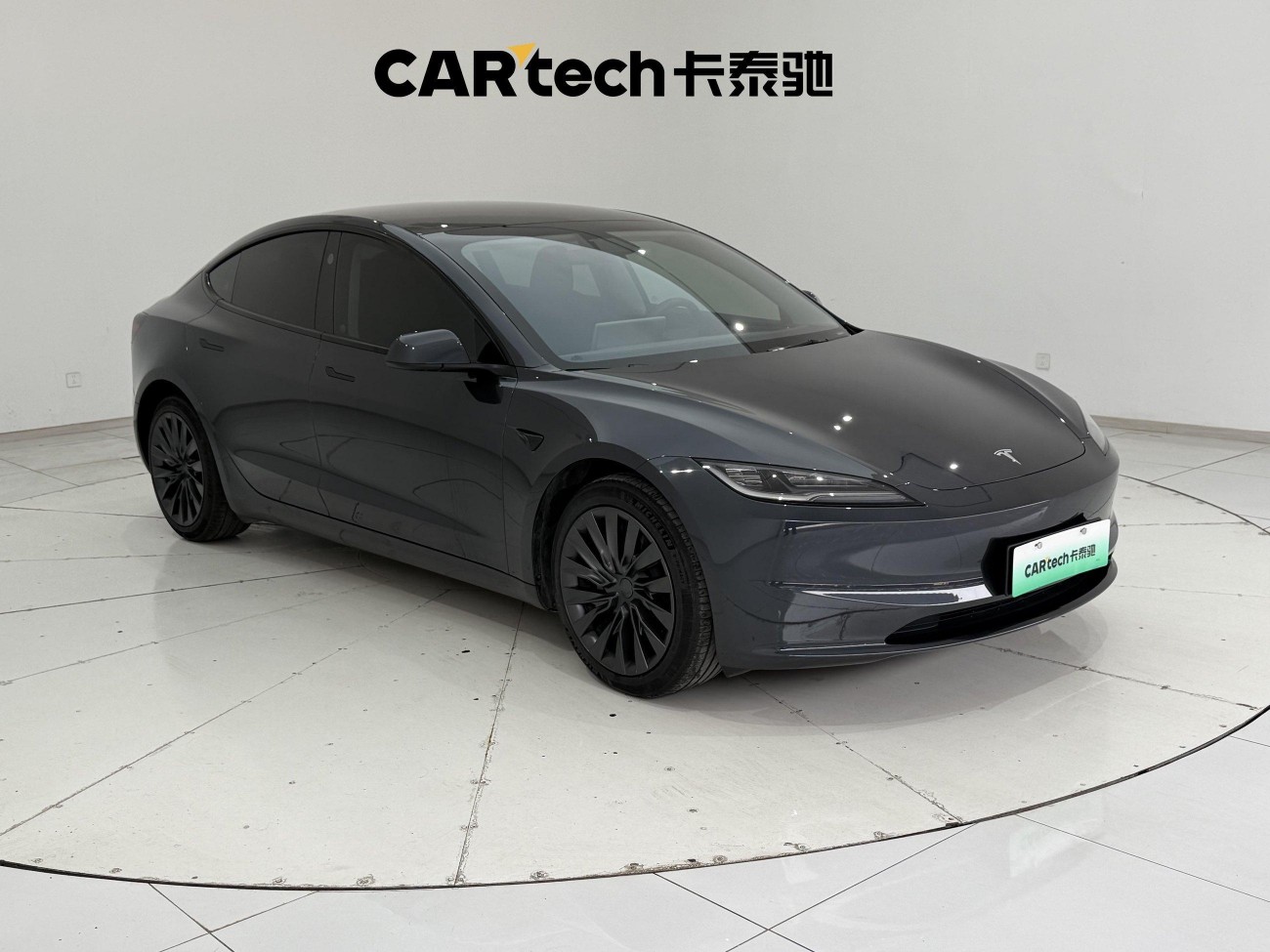 Tesla Model 3 2024