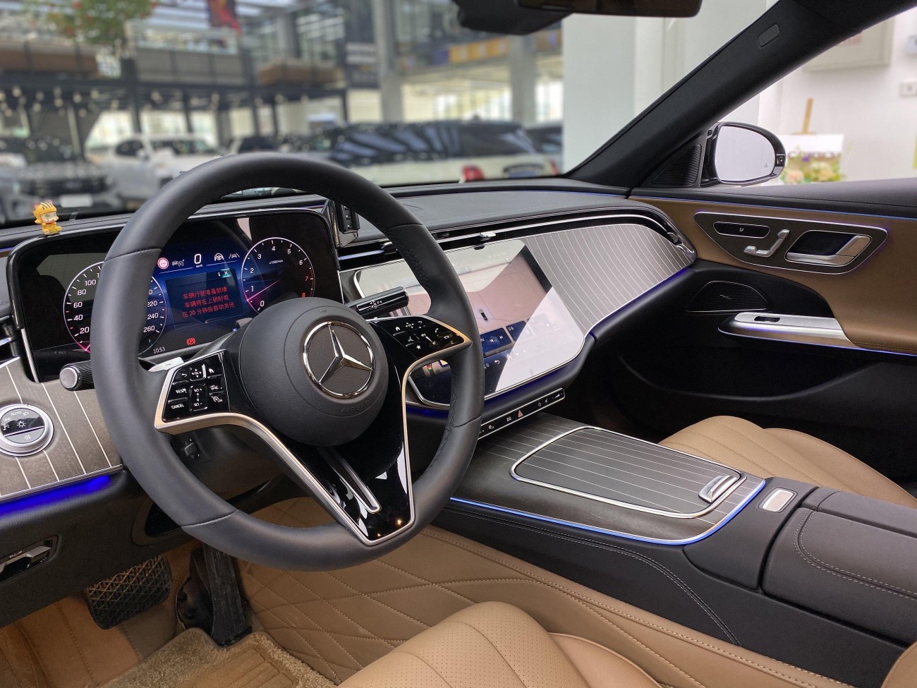 Mercedes-Benz E 300 L 2025