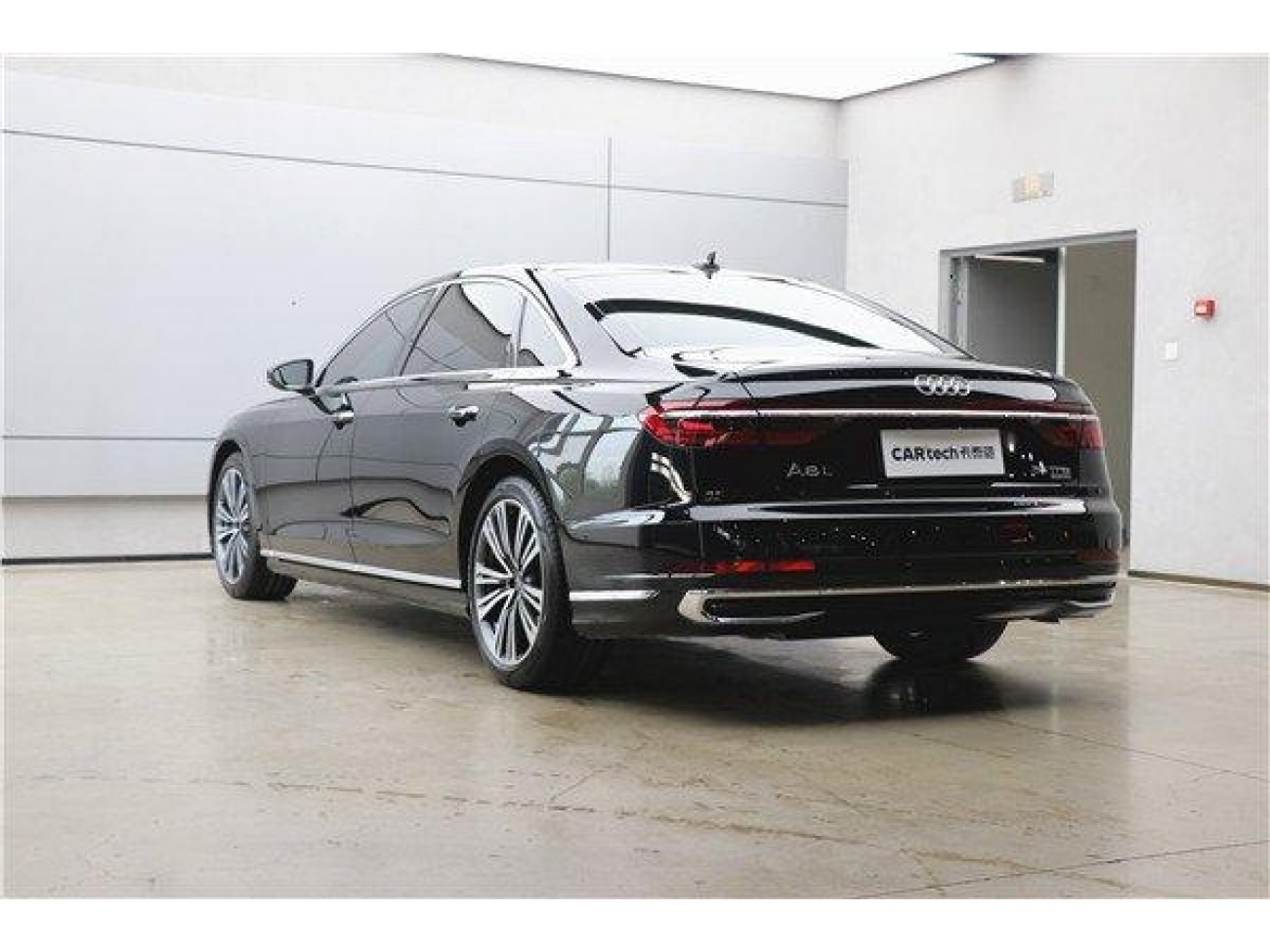Audi A8L 45 TFSI 2023