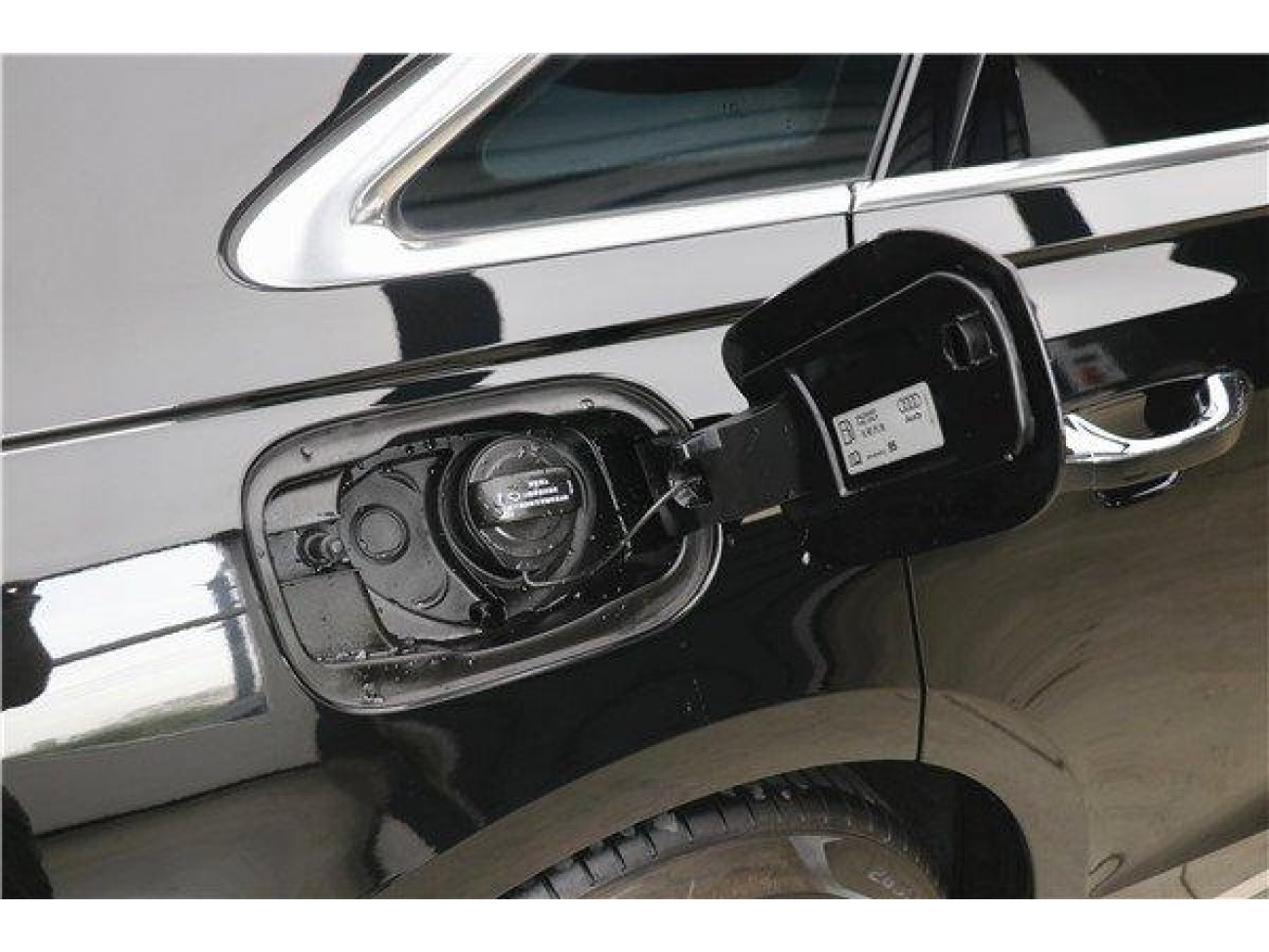 Audi A8L 45 TFSI 2023
