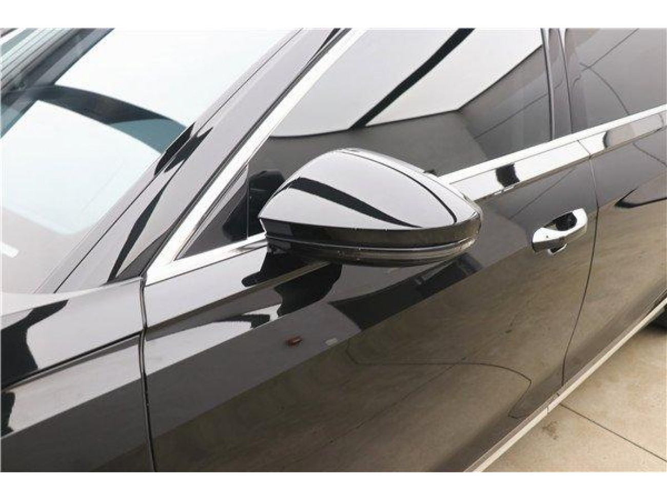 Audi A8L 45 TFSI 2023