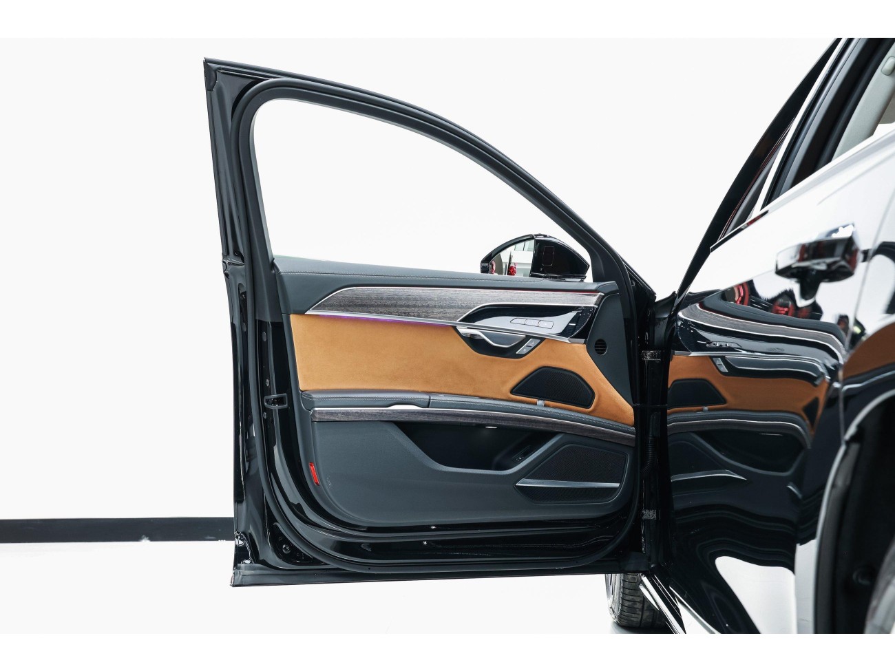 Audi A8L 55 TFSI 2023