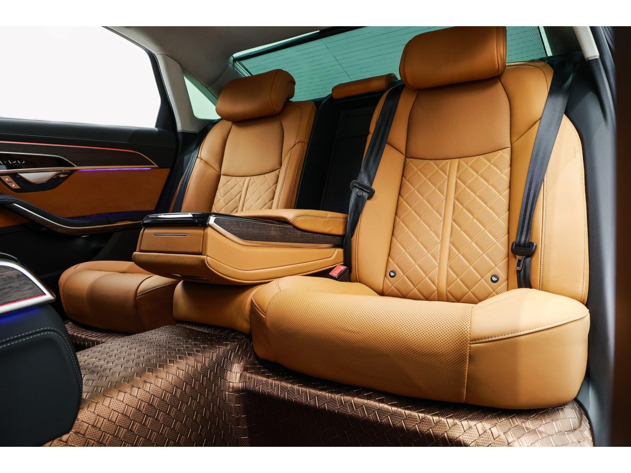 Audi A8L 55 TFSI 2023