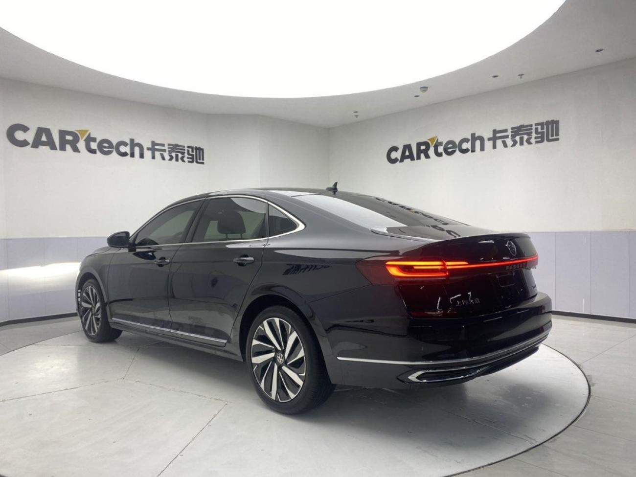 Volkswagen Passat 2022