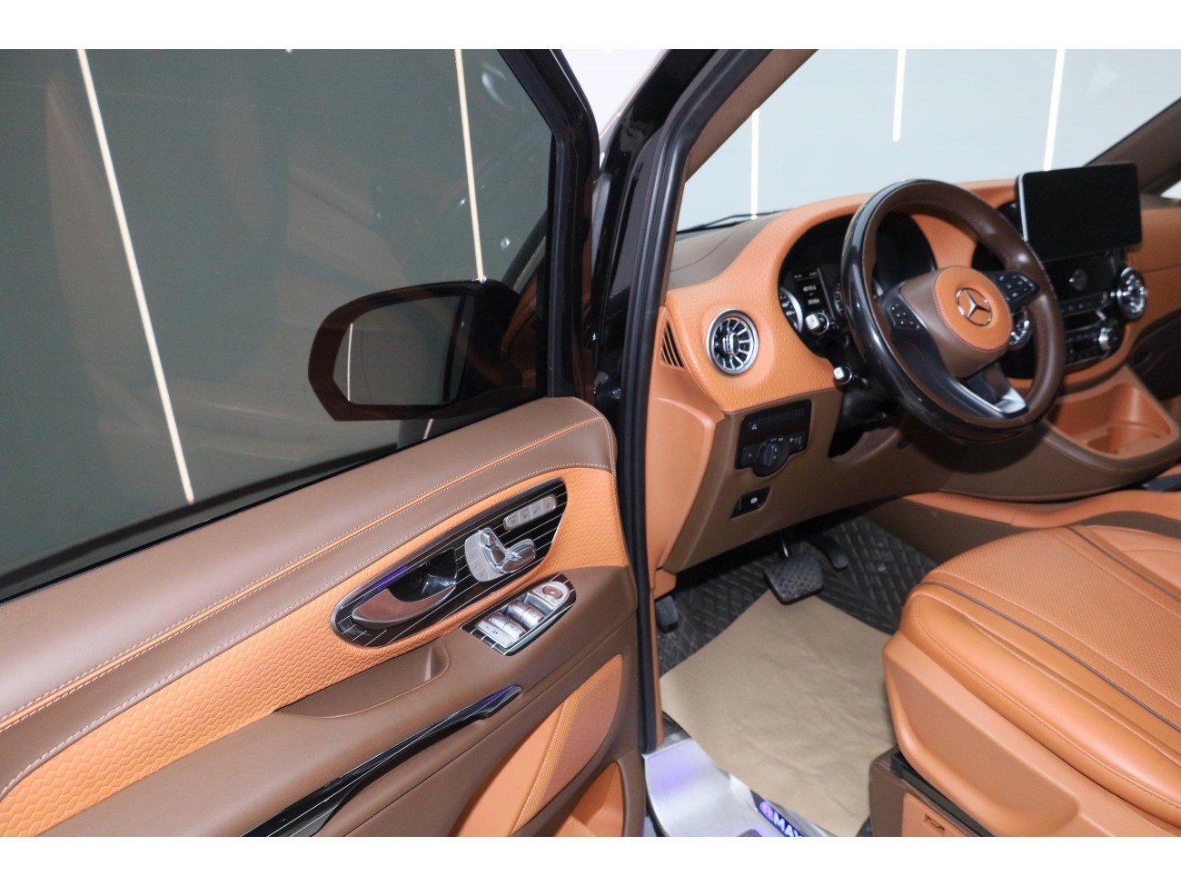 Mercedes-Benz 2023 2023