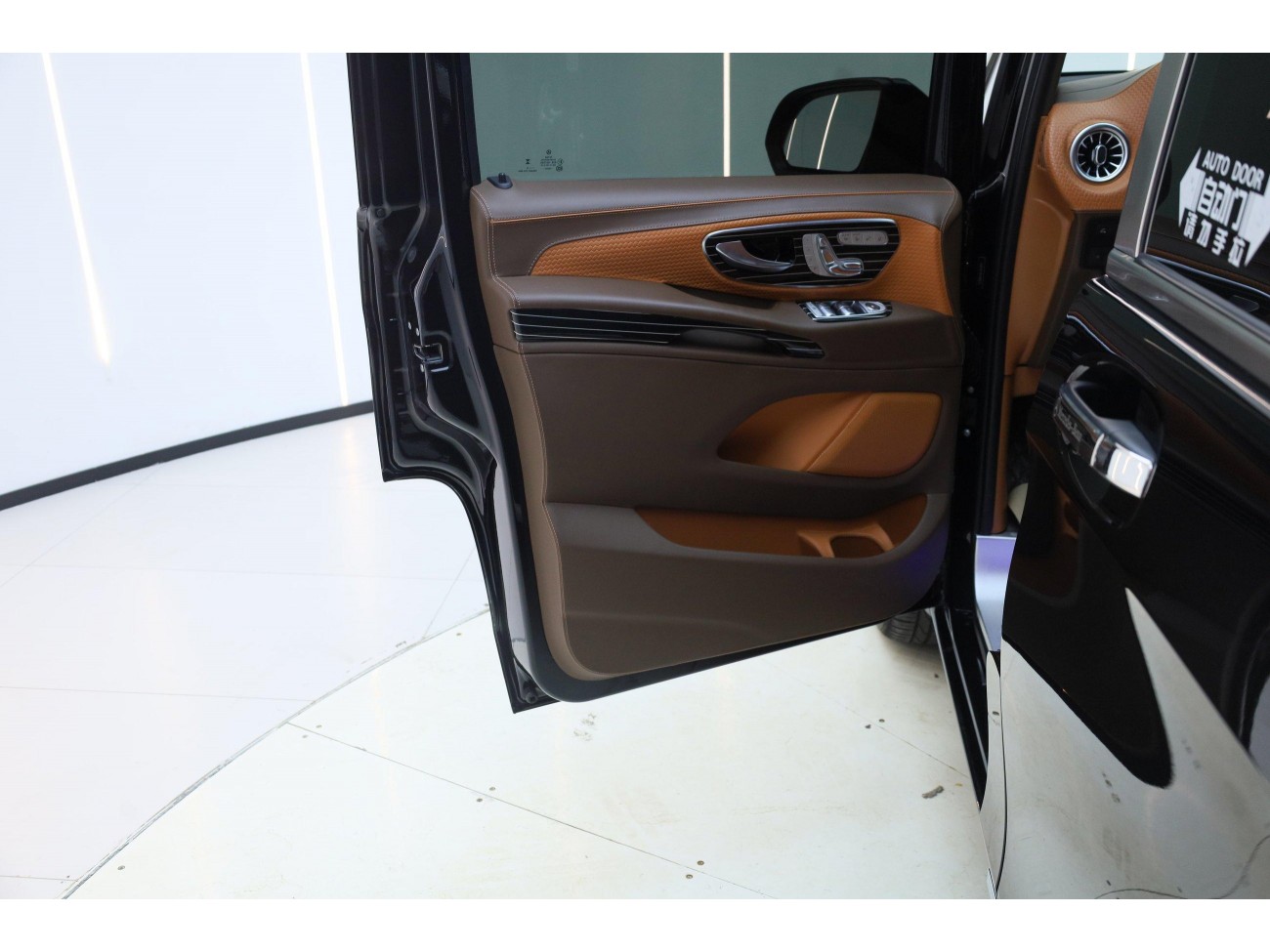 Mercedes-Benz 2023 2023