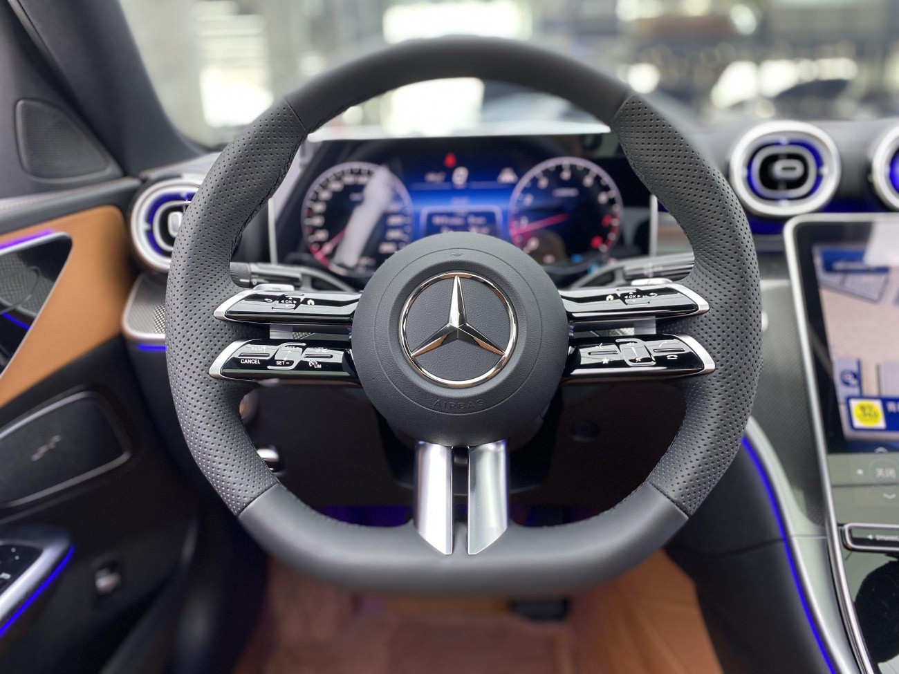 Mercedes-Benz C 260 L 2025