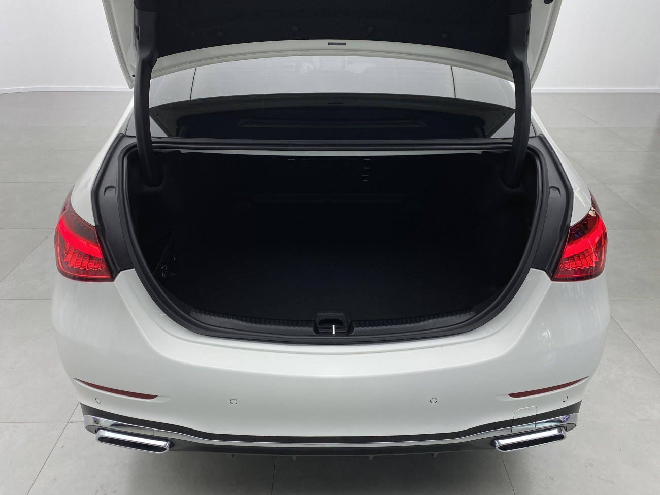 Mercedes-Benz C 260 L 2025
