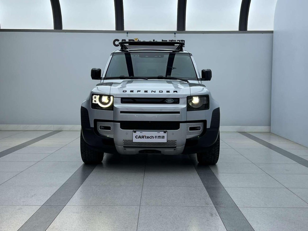 Land Rover Defender 2022
