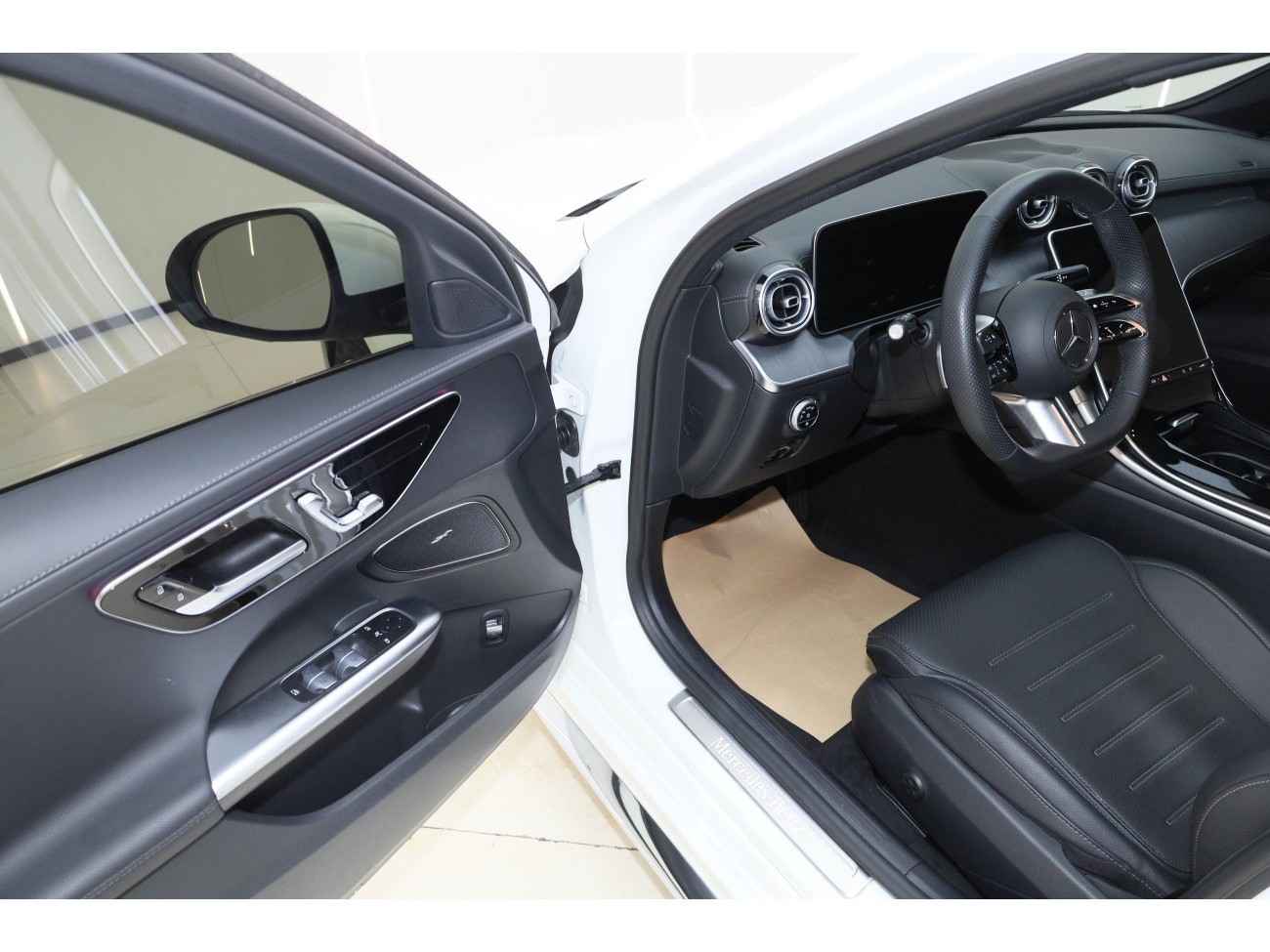 Mercedes-Benz C 260 L 2024